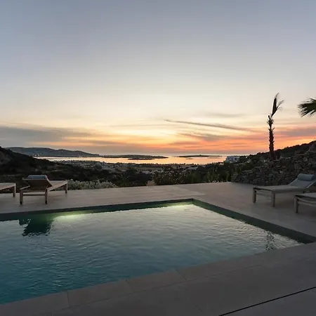37north Neotraditional With Breathtaking Sunset View *