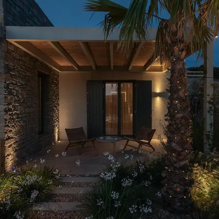 37north Neotraditional With Breathtaking Sunset View