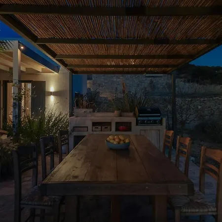 37north Neotraditional With Breathtaking Sunset View
