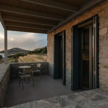 37north Neotraditional With Breathtaking Sunset View