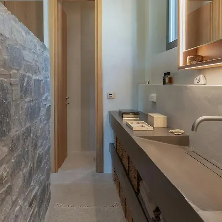 37north Neotraditional With Breathtaking Sunset View